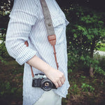 Load image into Gallery viewer, Adjustable DSLR Camera Strap
